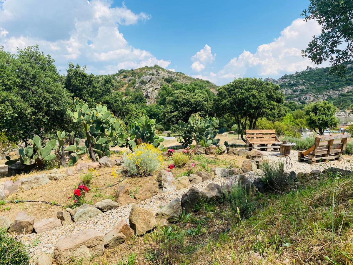 Il Nuraghe Del Lago Coghinas Oschiri Buitenkant foto